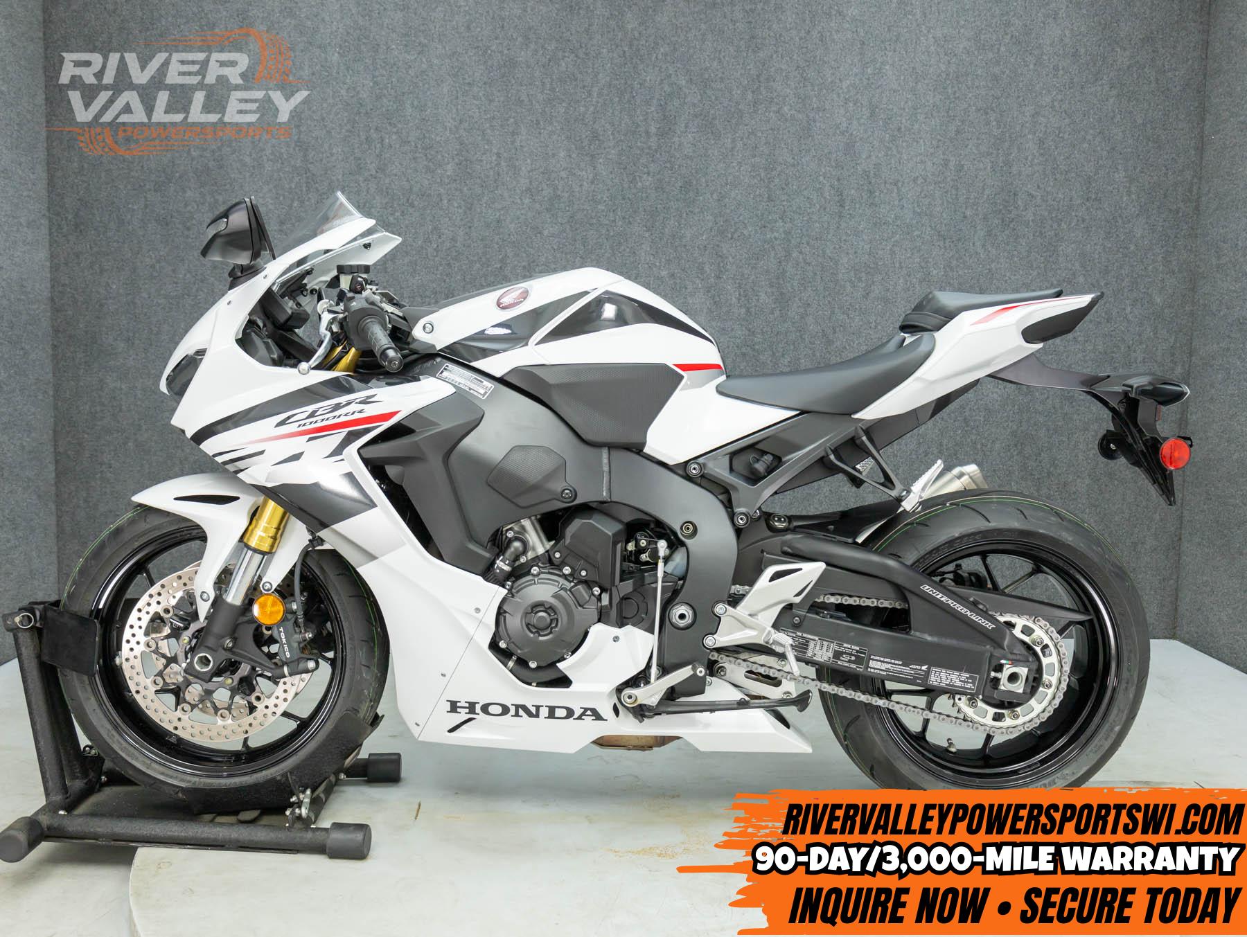 2025 HONDA CBR1000RR W/ABS