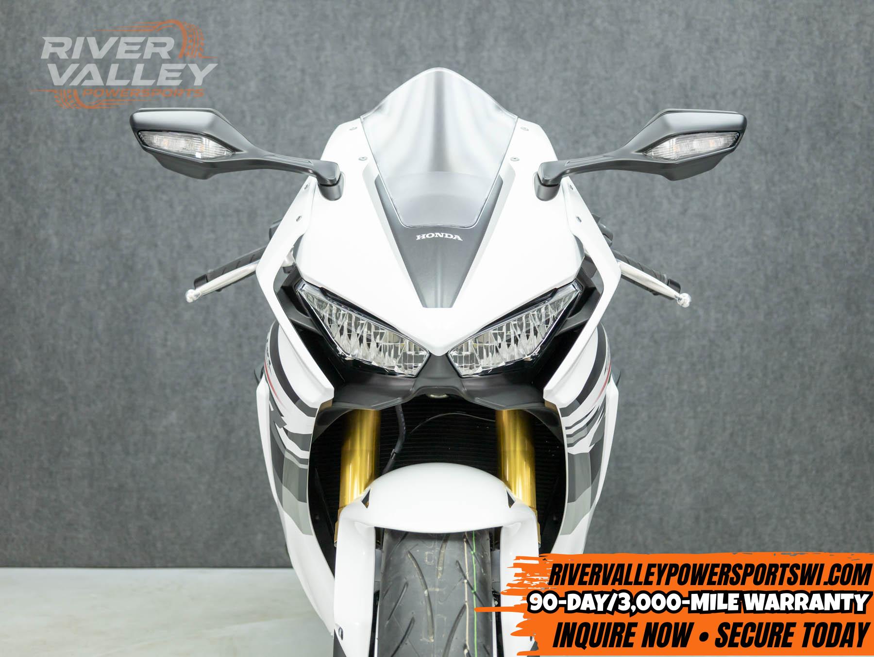 2025 HONDA CBR1000RR W/ABS
