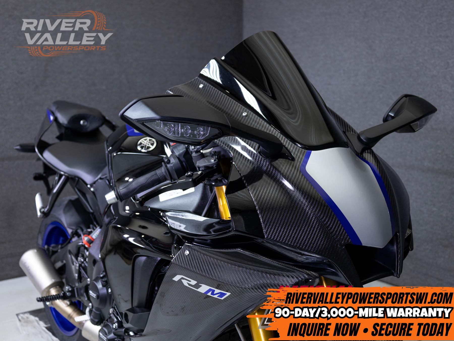 2021 YAMAHA YZFR1M 1000 W/ABS